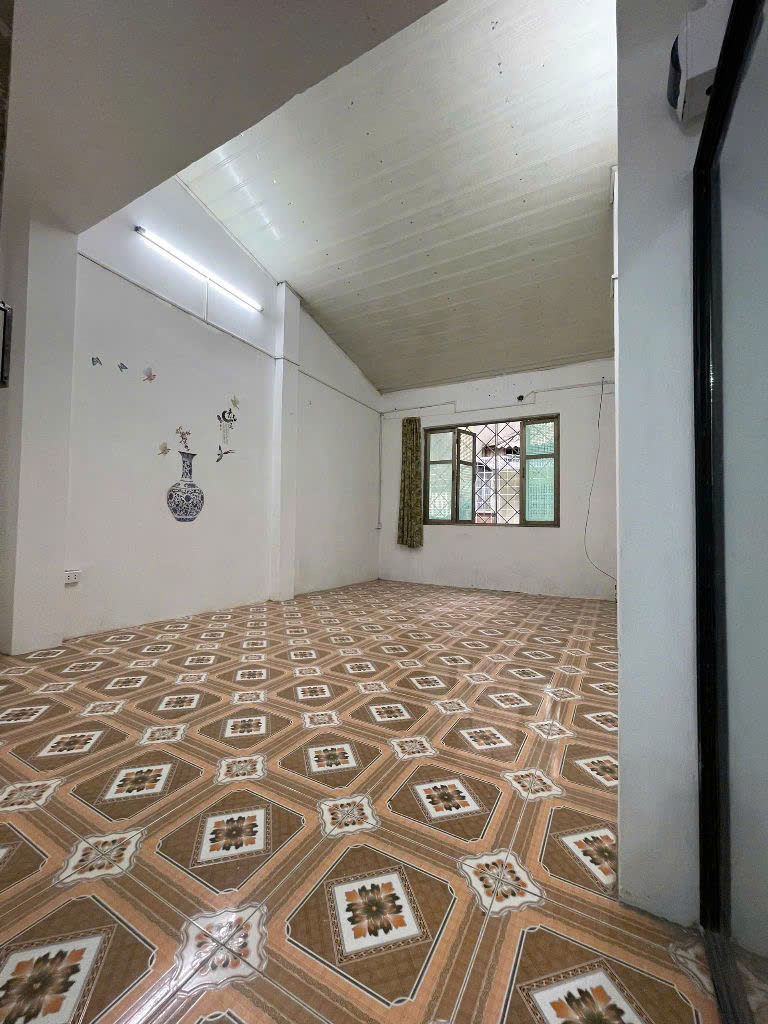 Cho thuê nhà nguyên căn Phố Nguyễn An Ninh, 2 tầng x 50m2, 2 ngủ, 2 WC, 8 Triệu ở gđ, nhóm - Ảnh 4